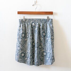 LOFT Blue Mini Skirt With White Flower Pattern Size Small